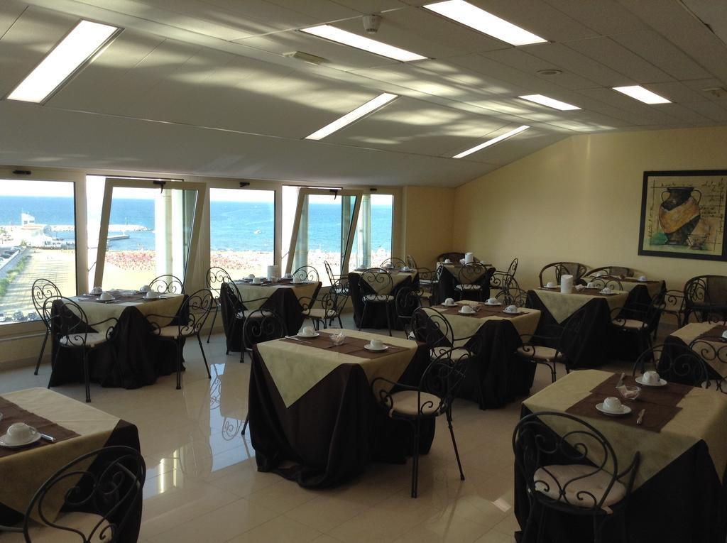 Hotel Borgo Marina 罗迪-加尔加尼科 外观 照片